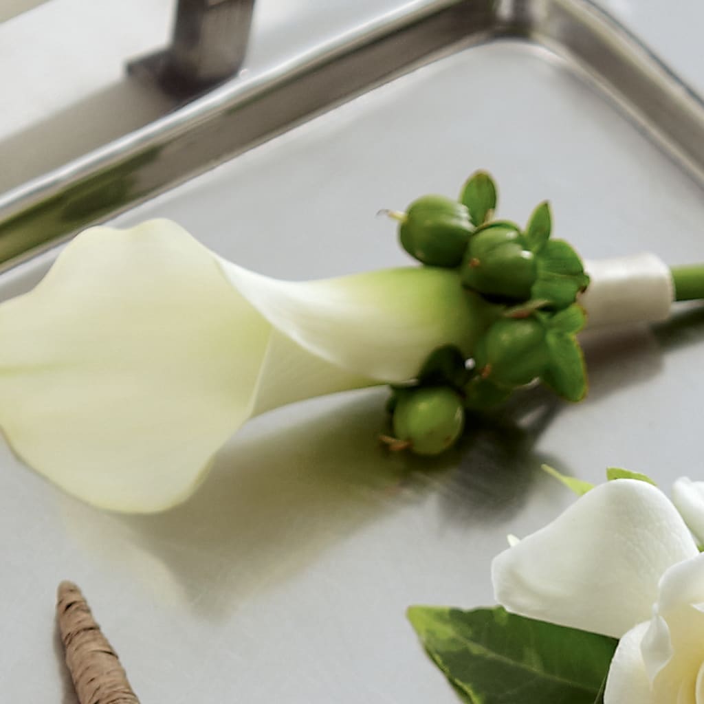 White Calla Boutonniere – POPPIES & PAISLEY FLORAL, Mulino OR