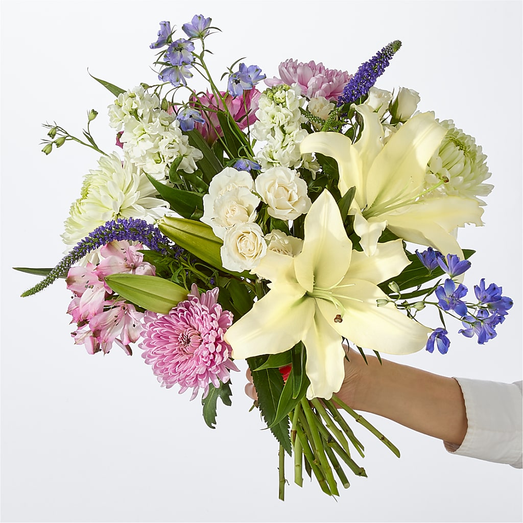 Winter Celebration Bouquet – POPPIES & PAISLEY FLORAL, Mulino OR