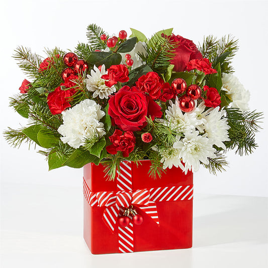 Presents Under the Tree Bouquet – POPPIES & PAISLEY FLORAL, Mulino OR