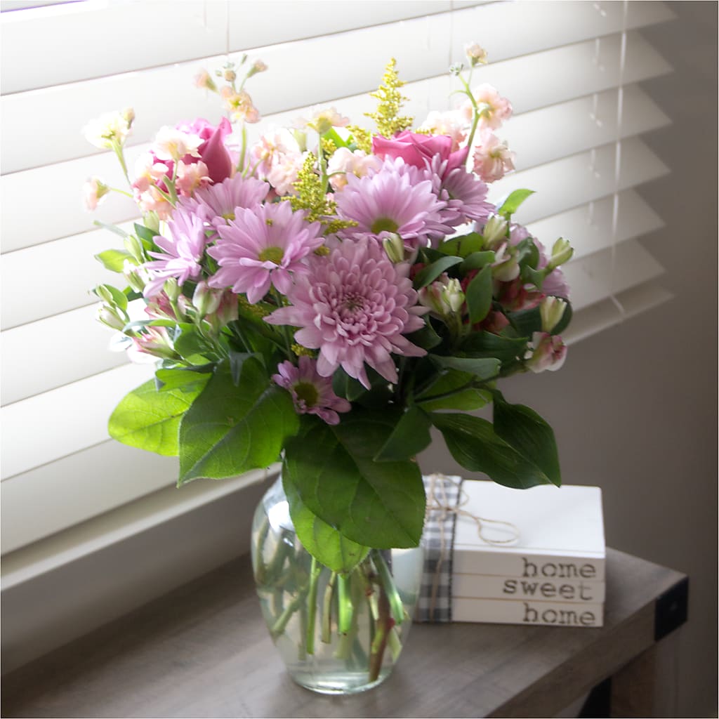 Pastel Tradition - A Florist Original – POPPIES & PAISLEY FLORAL, Mulino OR